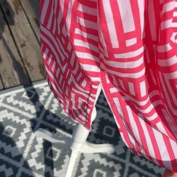 Bob Mackie Pink White Geo Print Button Up Shirt size 1X or XL blouse top NWOT - Picture 10 of 11